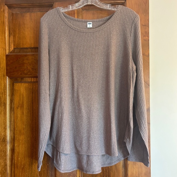 Women’s Old Navy shirt - Picture 1 of 4